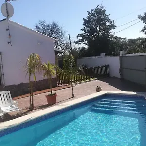 https://cortijo-el-almendro-urb-fuente-del-gallo-conil.es-andalucia.com